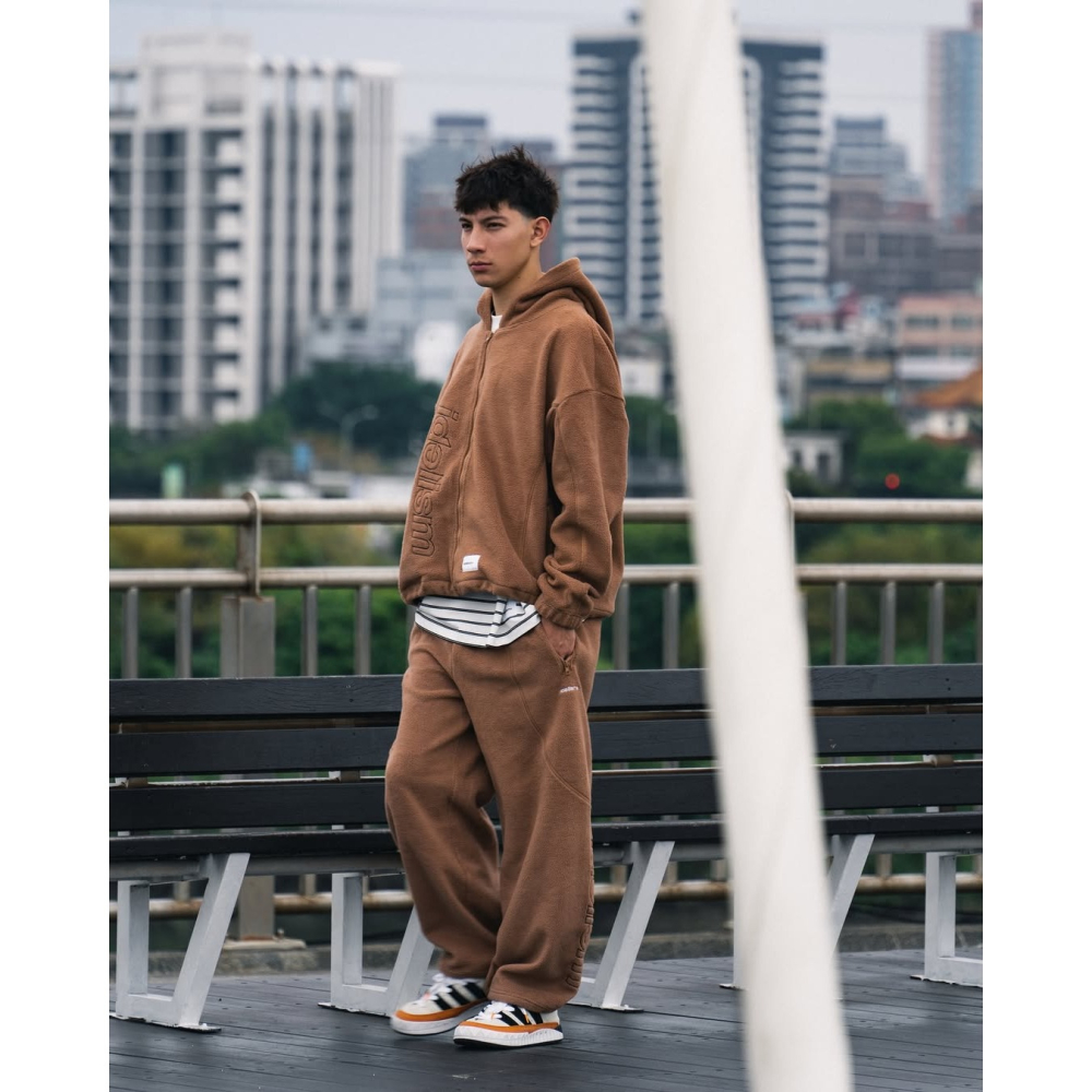 IDEALISM IDE Fleece Pants  搖粒絨 休閒套裝 刺繡 長褲 店內價 【PS中壢】-細節圖4