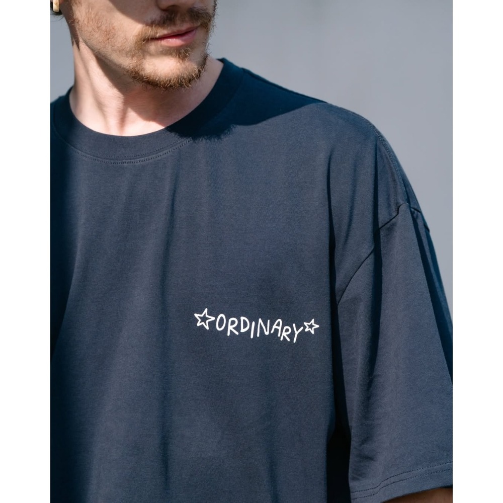 ORDINARY STAR SLOGAN TEE 手繪星星標語短TEE 短袖【PS中壢】店內價-細節圖8