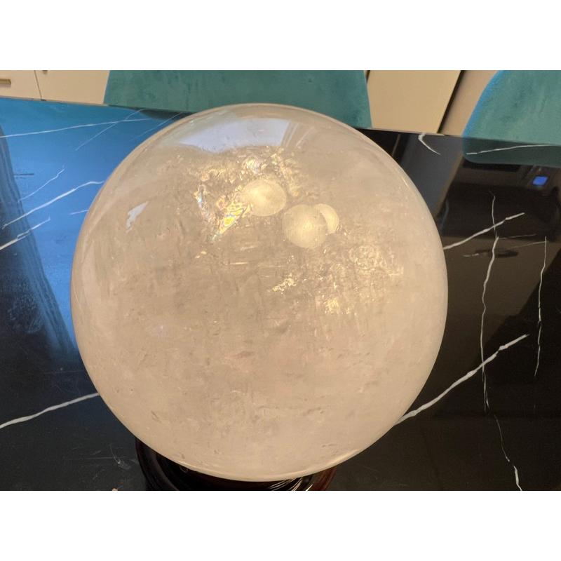 天然七彩光彩色膠花白水晶球擺件附底座開光發財咒五帝錢115.5mm-細節圖7