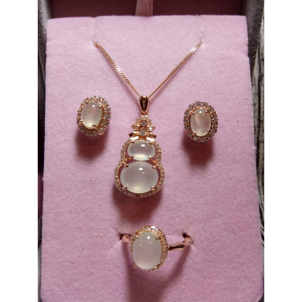 過年送禮天然玉石高貨緬甸玉翡翠A貨冰種冰白翡冰綠珠寶玉飾套組三件組墬子玉墬吊墬掛件戒指耳環耳飾耳釘耳鈎耳針首飾飾品-細節圖4