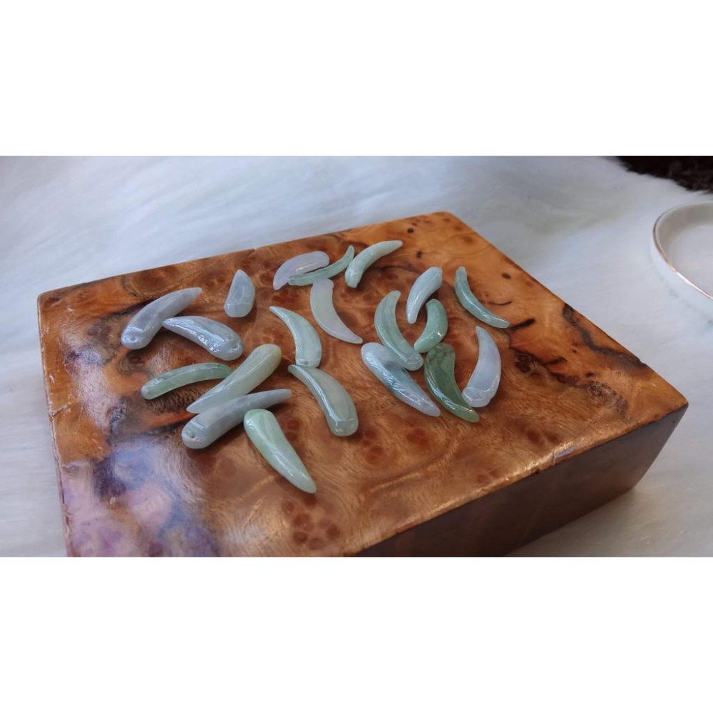 打包出一份20顆/38g翡翠辣椒造型可鑲嵌成耳環吊墬墬子正品天然水晶珠寶玉石首飾飾品-細節圖5