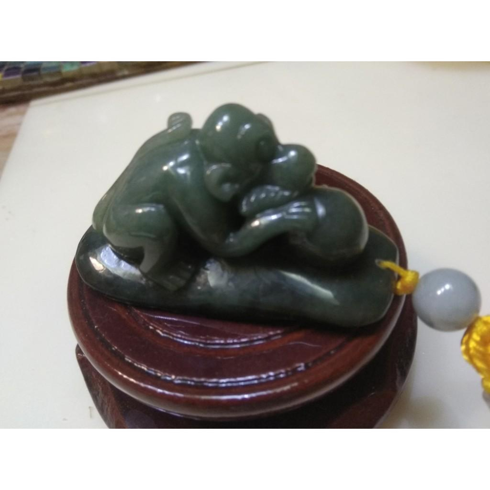 天然玉石緬甸玉硬玉A貨翡翠老藍水油青猴擺件手把件把玩送底座62.8*25*35.6mm好運將至珠寶寶石首飾飾品-細節圖2