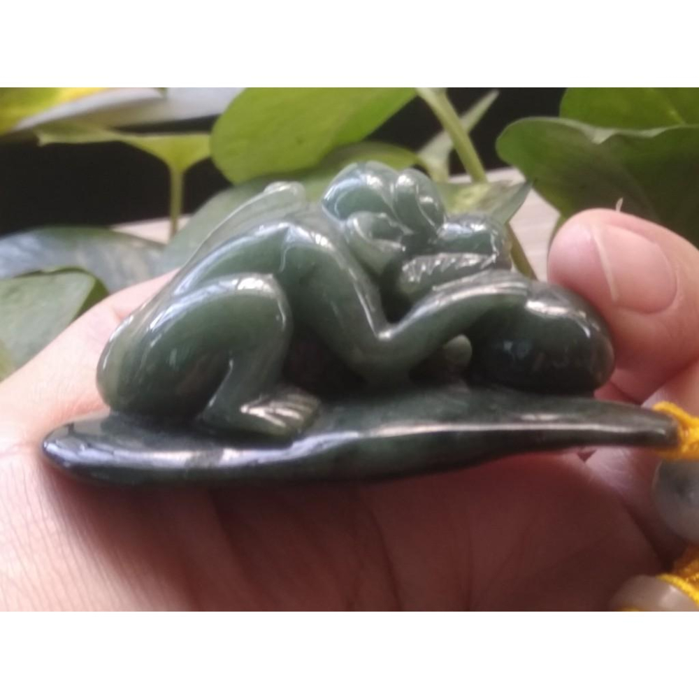 天然玉石緬甸玉硬玉A貨翡翠老藍水油青猴擺件手把件把玩送底座62.8*25*35.6mm好運將至珠寶寶石首飾飾品-細節圖7