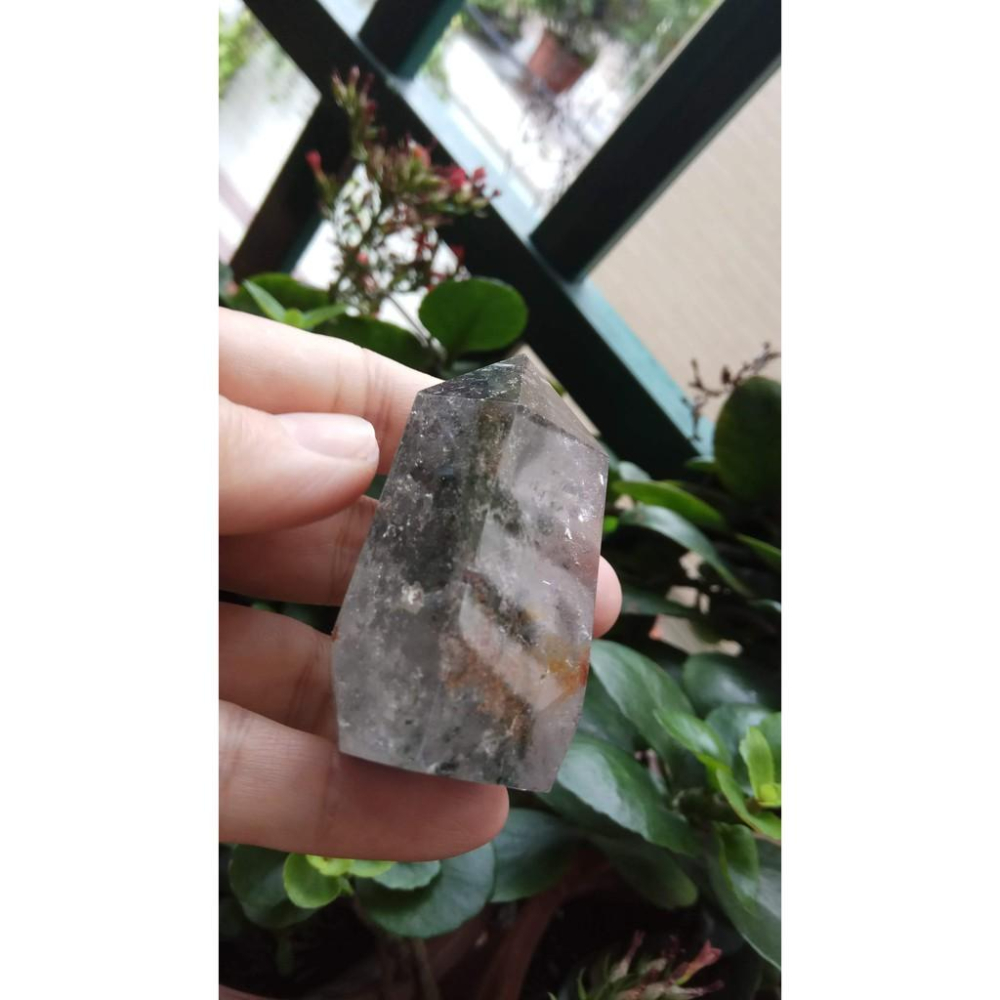 天然水晶四季彩色紅綠幽靈風景石膠花共生鬼佬財神吊墬墬子項鍊掛件晶柱晶簇擺件風水擺飾珠寶玉石首飾飾品寶石58.6mm-細節圖7