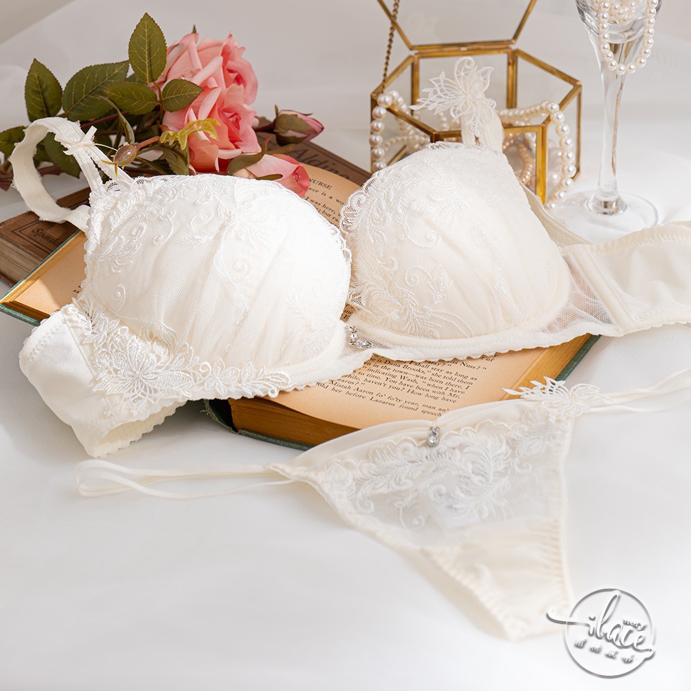 Lady 夢羽翎嵐系列 刺繡低腰丁字褲 M-L(藍霧灰/奶油糖霜)-細節圖7