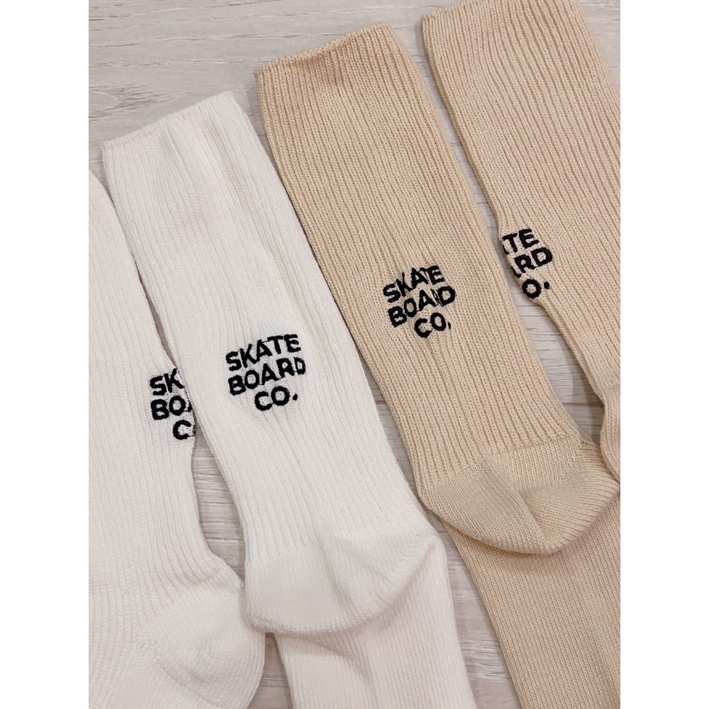 NagumoMiyuki｜skateboard刺繡半筒襪 一組2雙-細節圖2
