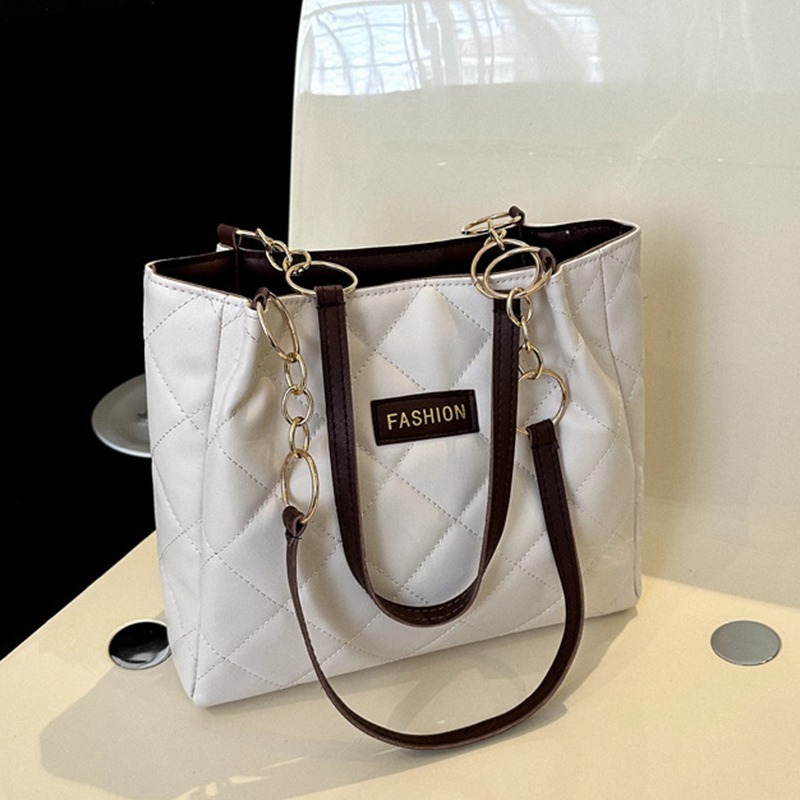 (當日出貨)肩背包 托特包 菱格鏈帶托特包 大容量托特包 菱格包 手提包 鏈帶包 時尚單肩包 潮流托特包(YA020)-細節圖8