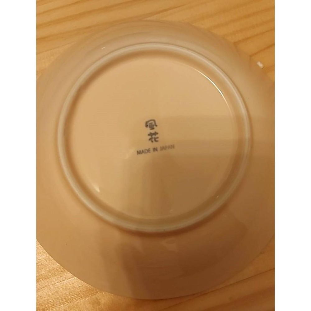 ~* 平安喜樂 *~日本製 美濃燒珠露 千段十草 飯碗 沙拉碗 湯麵碗 花型 米色 15公分-細節圖2