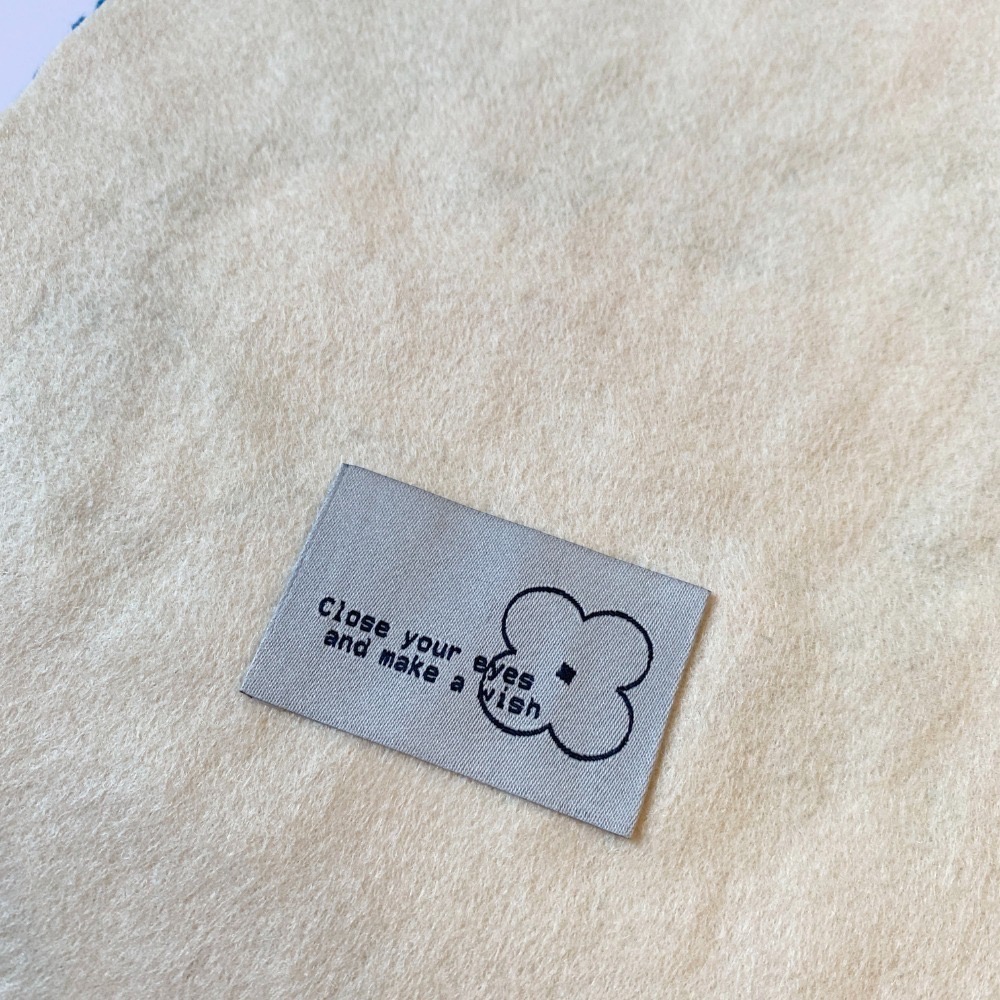 預購訂製）Make a wish 絨絨蛋糕 Furry Cake 紀念 慶祝 掛飾 眼睛吃 掛畫-細節圖3