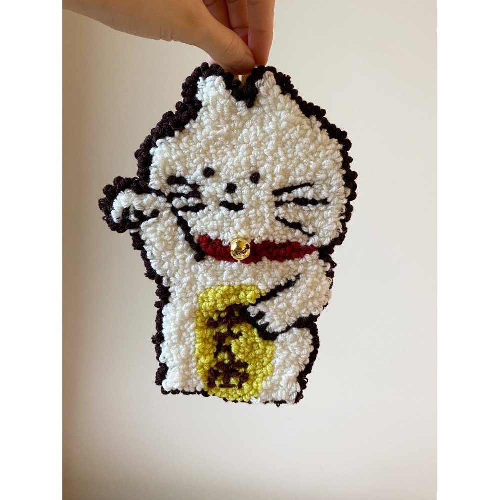 預購）招財貓 康康 千萬兩 刺繡 裝飾 掛畫 吉祥物-細節圖5
