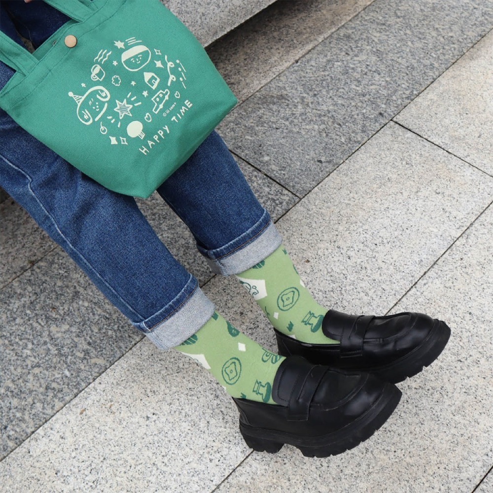 實樂咖啡廳 米/綠 iii sum+ × ChangeTone 聯名襪款-細節圖2