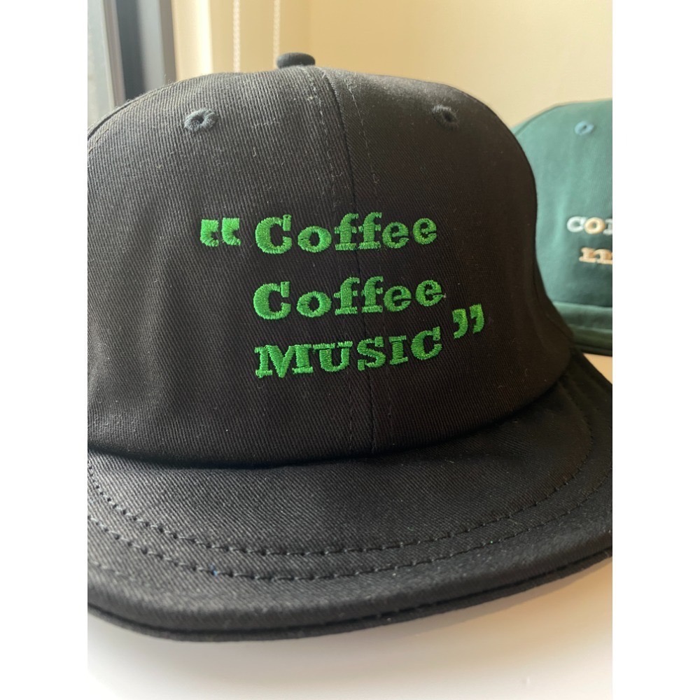 Coffee Music 刺繡圖案 帽簷形狀 可調整 三款三色 卡其/綠/黑-規格圖11