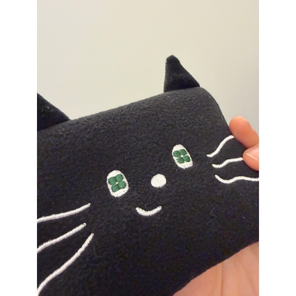 Koko黑貓 刺繡 拉鍊小包 澎澎手感 外口袋 柔軟材質-細節圖6