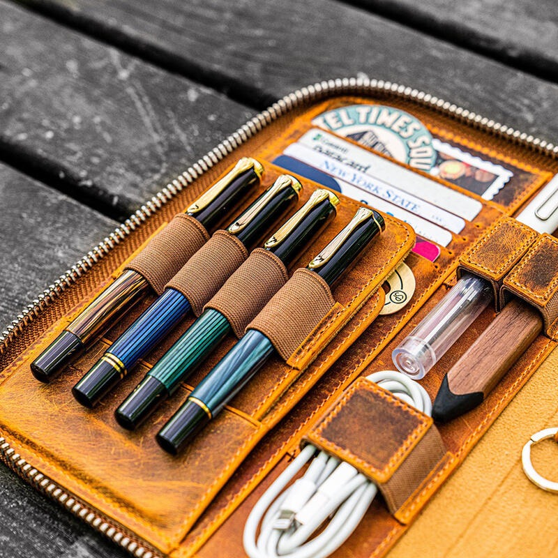 土耳其 蓋倫皮革 GALEN LEATHER 平板插槽/可分離式筆插/A5筆記本收納袋: 瘋馬皮棕-細節圖3