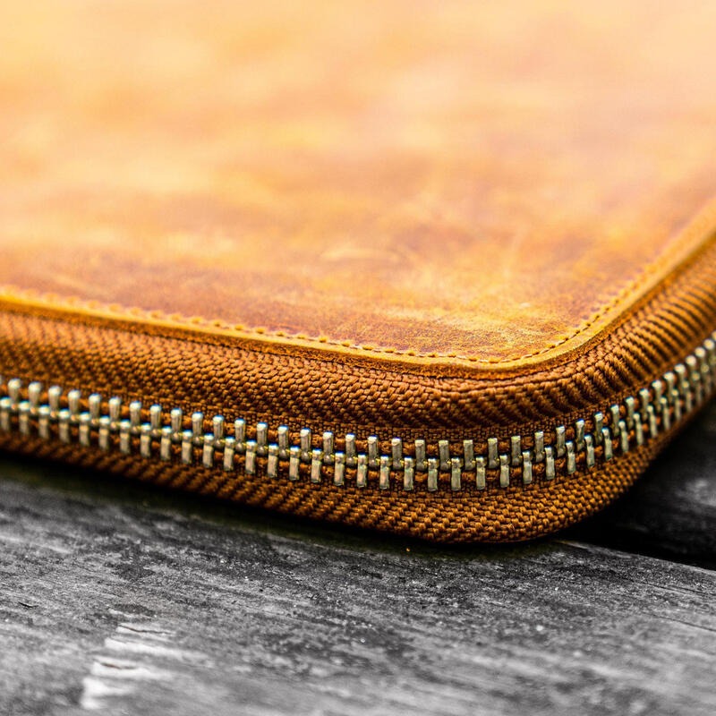 土耳其 蓋倫皮革 GALEN LEATHER 平板插槽/可分離式筆插/A5筆記本收納袋: 瘋馬皮棕-細節圖5