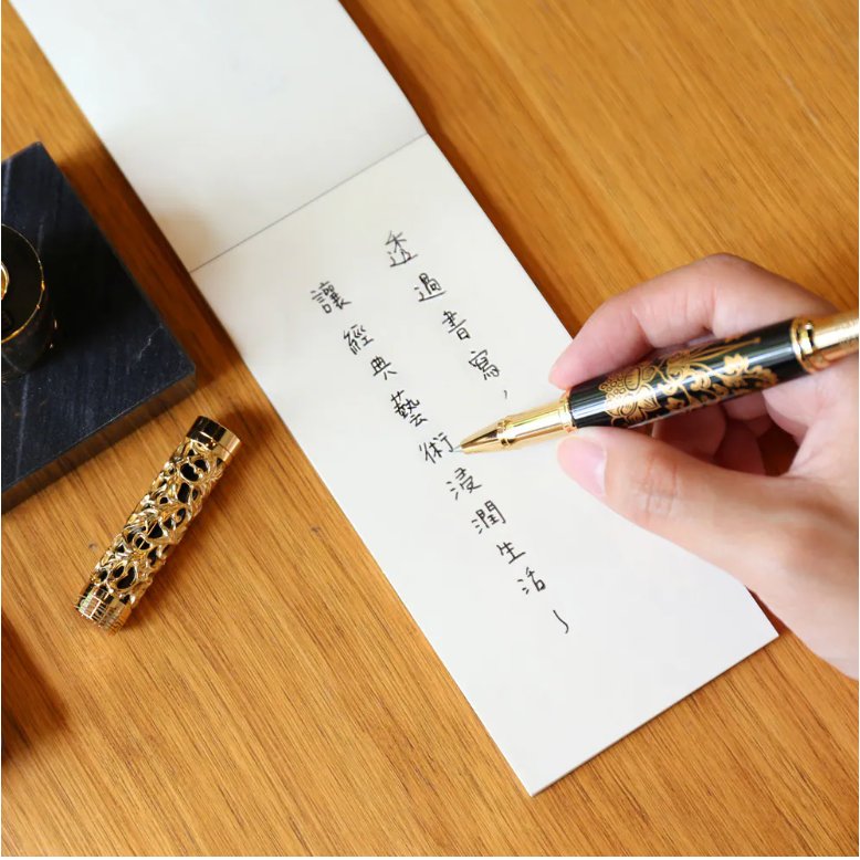 台灣 ARTEX 雅特仕 國立故宮聯名限定 金番花「 黑金」鋼珠筆禮盒-細節圖4