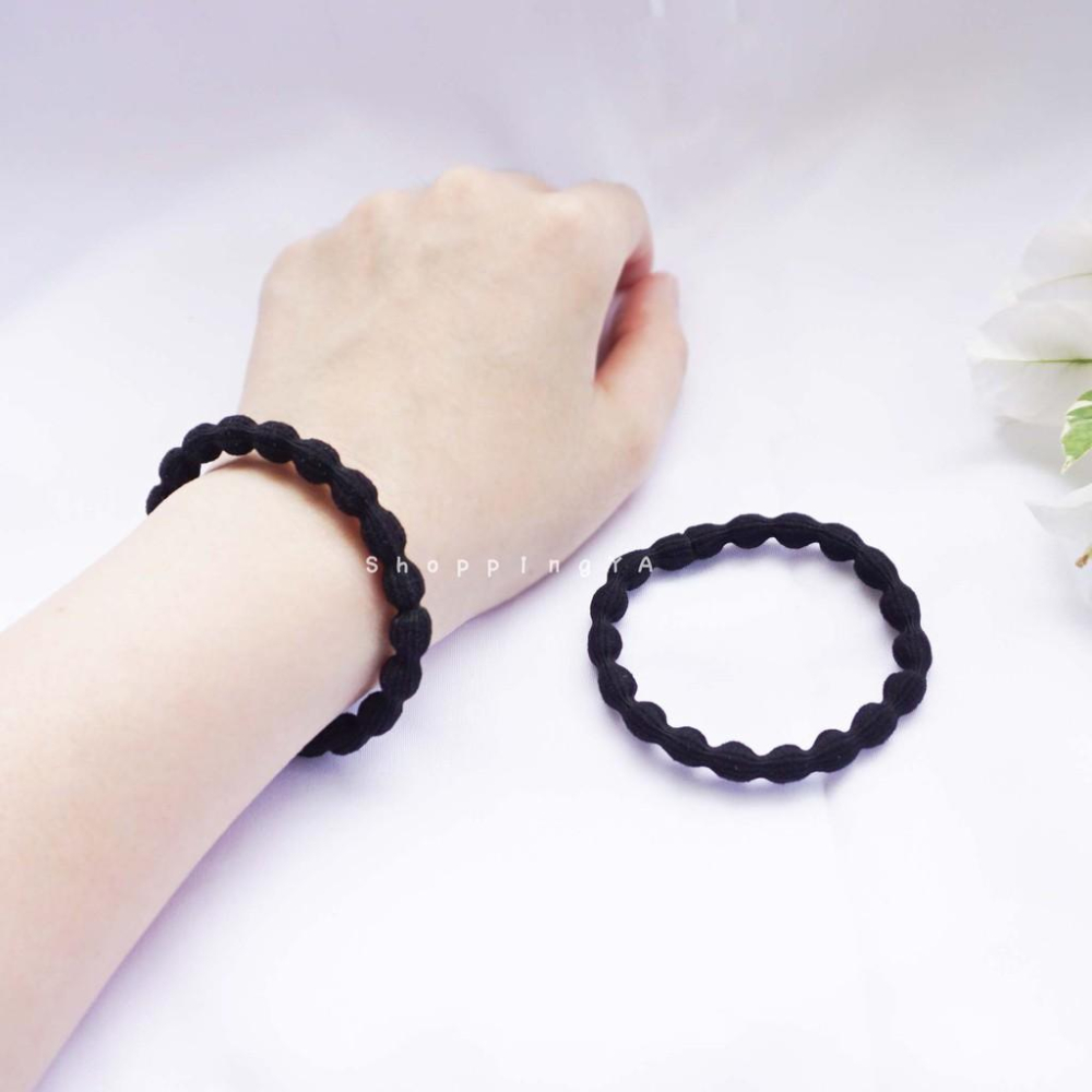 日日玩髮　超耐用黑色髮圈 優質橡皮筋藕節髮圈 萬用黑色髮圈 黑色髮束 黑色髮飾 綁頭髮髮圈 黑色髮繩 一組有2個髮圈-細節圖2