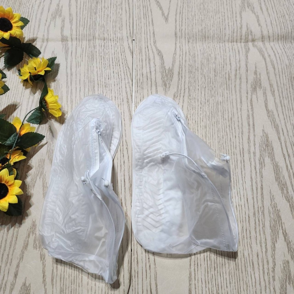 【sigmanet家庭百貨】全新女用加厚耐磨防滑雨鞋套(四雙一起賣)-細節圖2