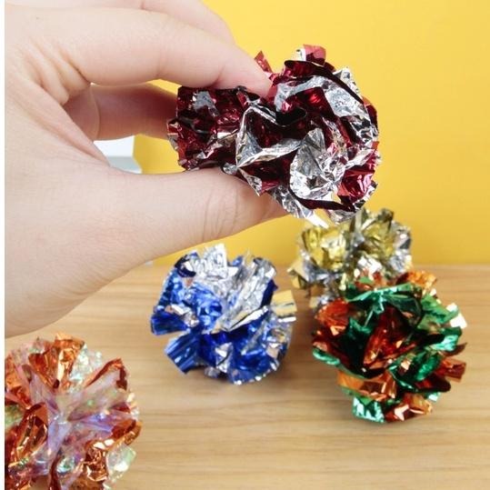 🔥在台現貨.附發票.快速出貨🔥彩色響紙玩具球 直徑5.5公分 貓玩具 逗貓玩具 響紙   紙糰 響紙糰【好物挖哇哇】-細節圖2