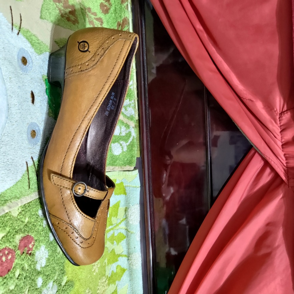 Born 真皮 包鞋 低跟 39號 1180-細節圖8