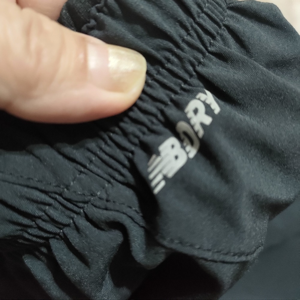 New balance 短褲 有內三角褲 輕量 慢跑 側拉鍊 M 170/78A 688-細節圖5