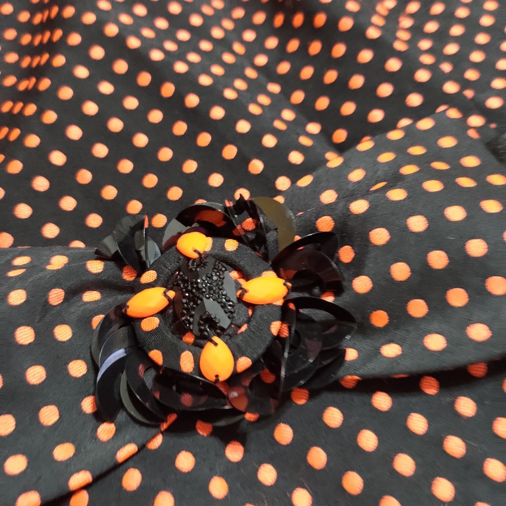 全新 專櫃 七分袖 短洋裝 及膝 L 688，黑底橘點-細節圖5