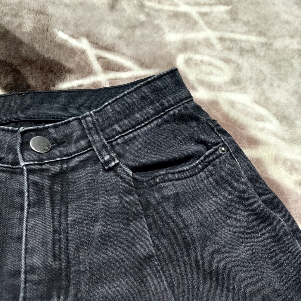 韓國買回 彈性 喇叭 牛仔褲 S 550 刷破 鬆緊腰 -細節圖2