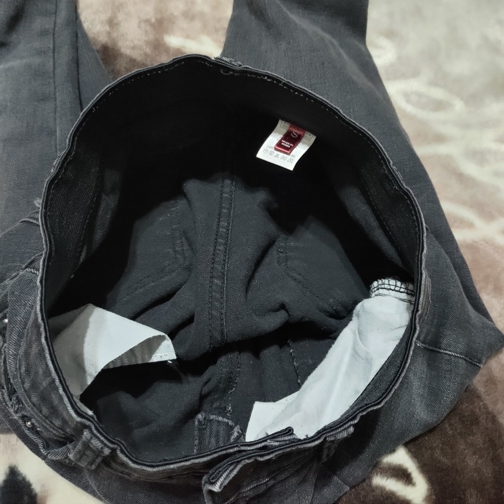 韓國買回 彈性 喇叭 牛仔褲 S 550 刷破 鬆緊腰 -細節圖4