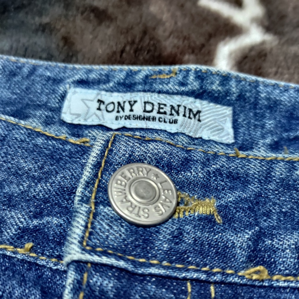 正韓 TONY DENIM 鉚釘 鑽珠 繡花 牛仔短褲 XL 488-細節圖3