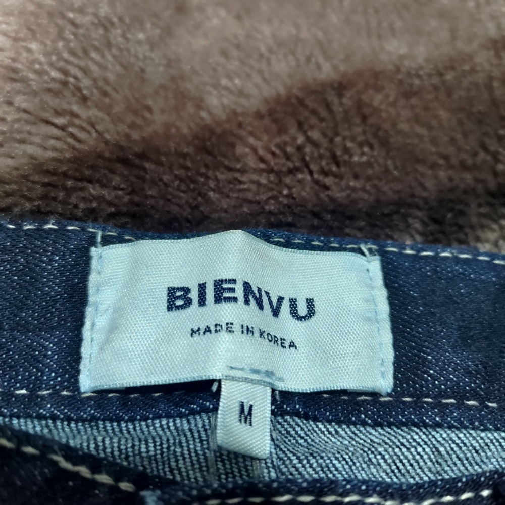 正韓 Bienvu 喇叭 牛仔褲 M 彈性 全新 600-細節圖2