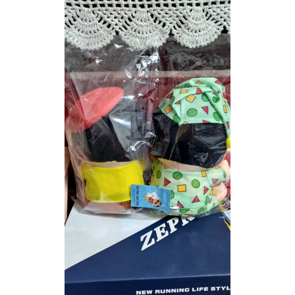 全新 蠟筆小新 9吋 睡衣 23公分 2個一齊 320-細節圖2