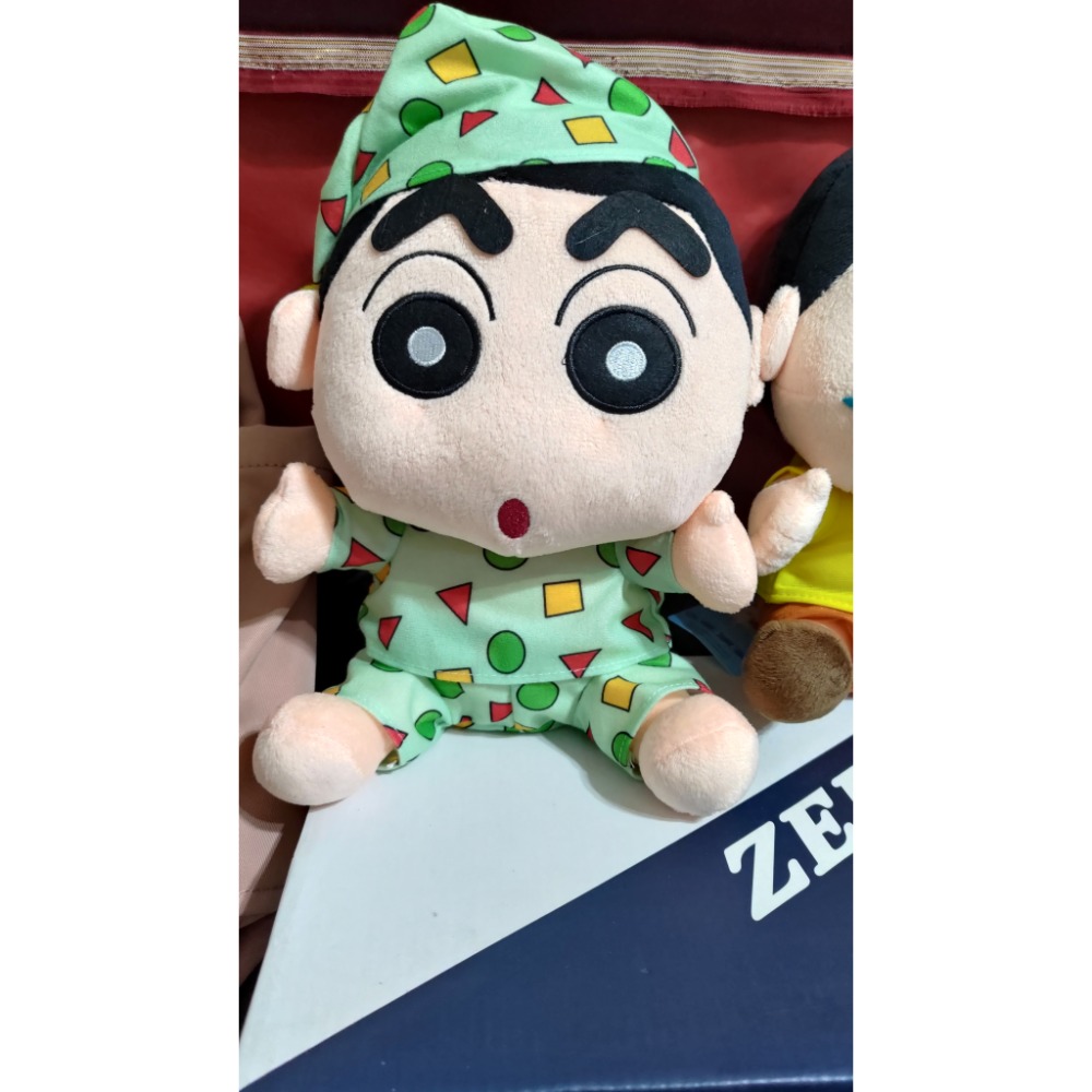 全新 蠟筆小新 9吋 睡衣 23公分 2個一齊 320-細節圖3