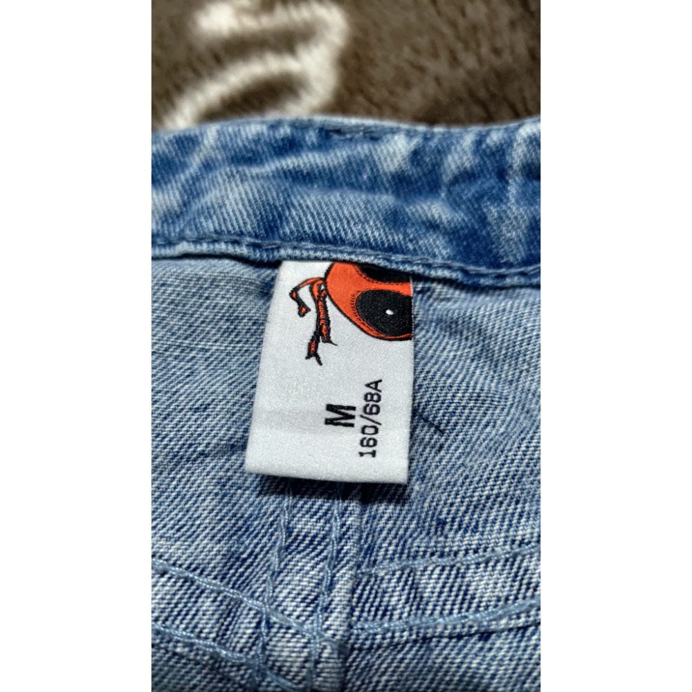 全新 木果果木 刷破 刺繡 牛仔短裙 M 600-細節圖4