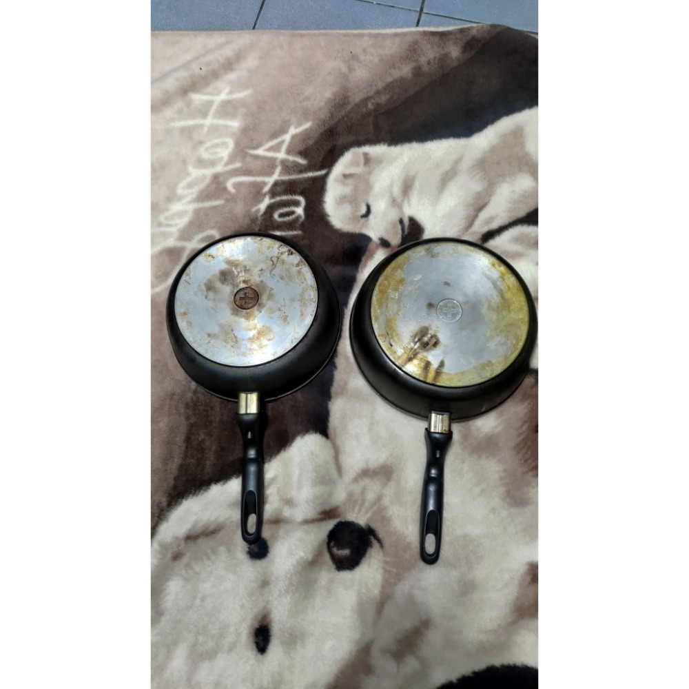 二手 Swiss Diamond 26公分 1300，28公分 1500 平底深煎鍋 無鍋蓋-細節圖4