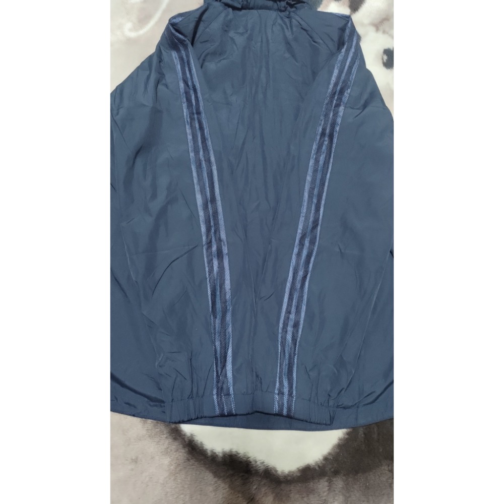 愛迪達 adidas XL 防風 透氣 刺繡logo 男款 連帽外套 800-細節圖7