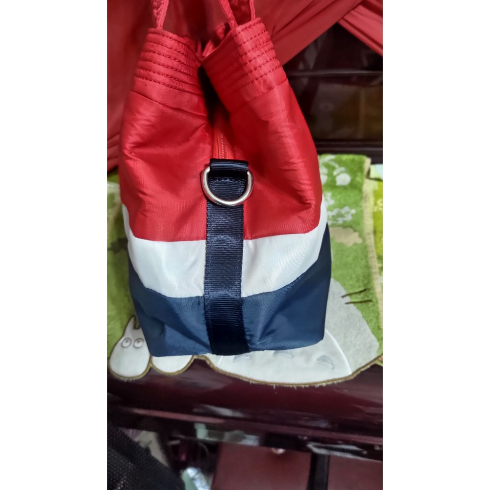 Kipling尼龍拉鍊 大容量 斜 肩 背包 FILA 三色漸層 手提包 刺繡logo-細節圖10