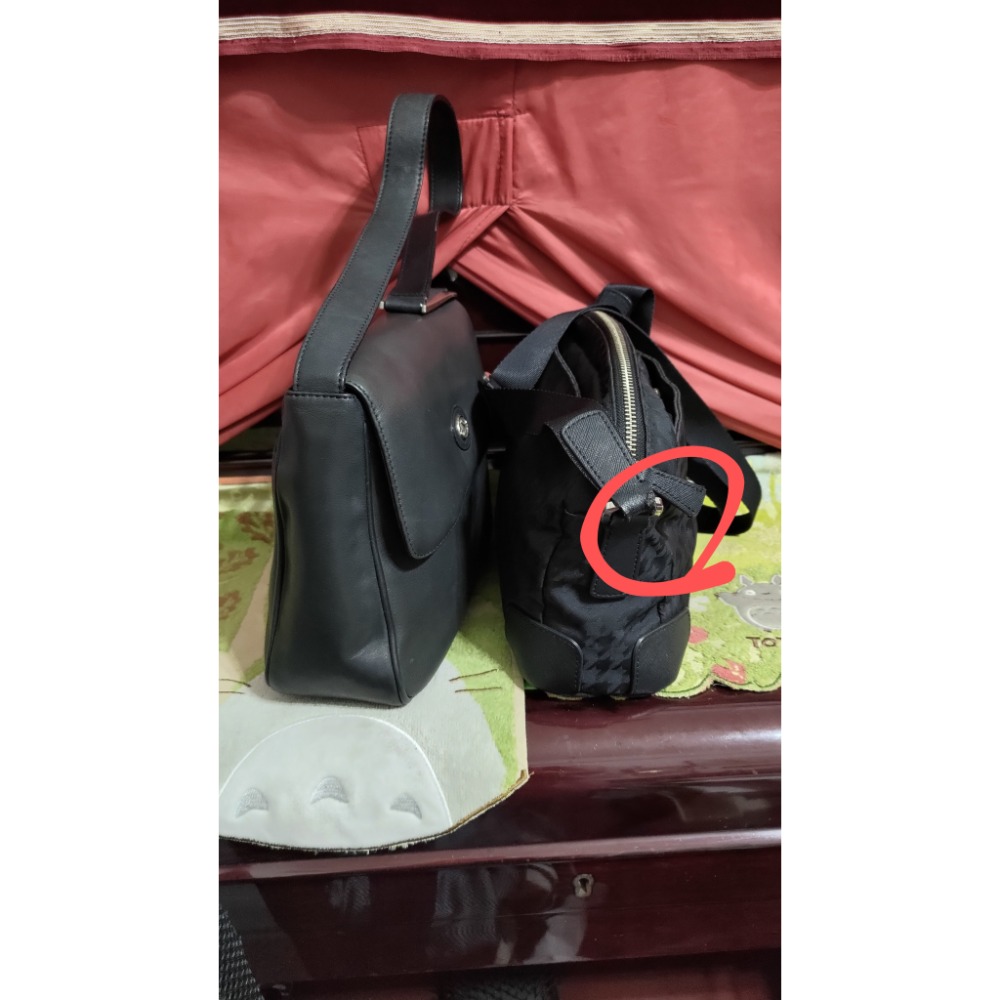 agnes b. VOYAGE 方鐵牌 千鳥紋 肩 斜背包 NINORIVA 國外買回 全真皮 肩背包 手拿包-細節圖4