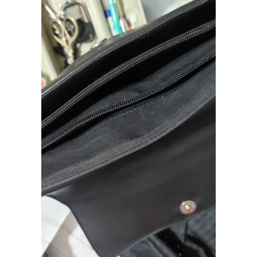 agnes b. VOYAGE 方鐵牌 千鳥紋 肩 斜背包 NINORIVA 國外買回 全真皮 肩背包 手拿包-細節圖9