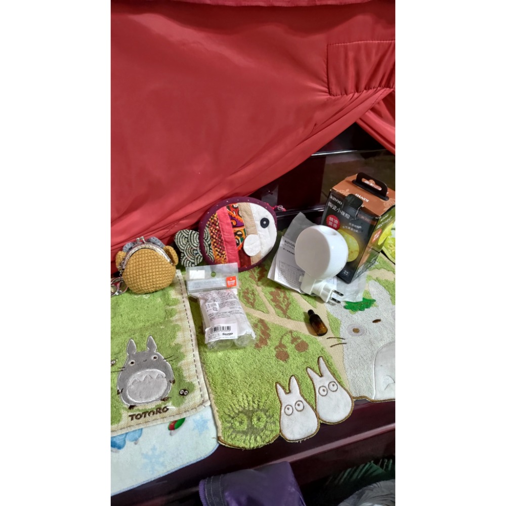 二手三麗鷗 液體空瓶 美樂蒂  KINYO 陶瓷小夜燈 可搭精油 魚型手工零錢包 手工毛線鑰匙圈 零錢包-細節圖2