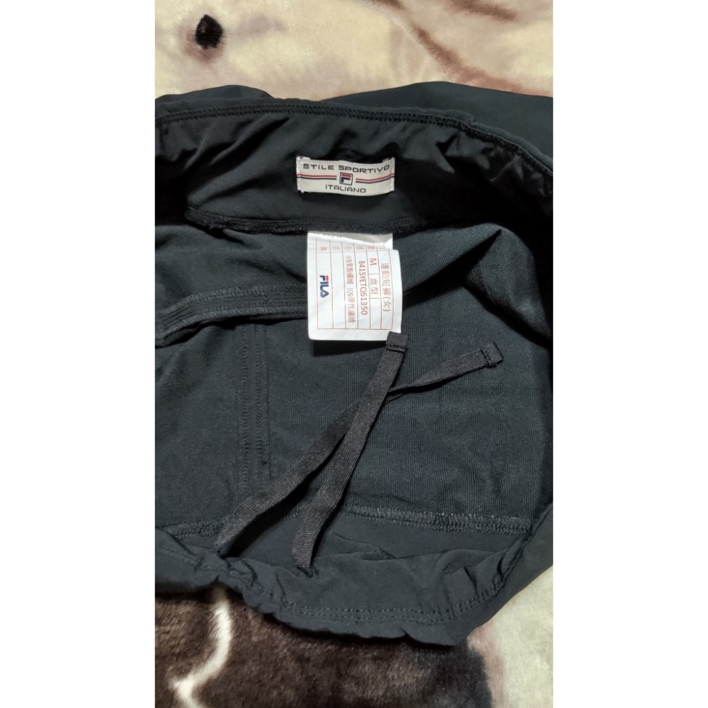 二手 izzue褲裙 M FILA 短褲 運動 M 刺繡logo-細節圖4