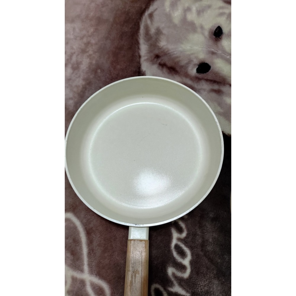 二手 NEOFLAM 28公分 Green Chef  專利鑽石不沾鍋 深煎鍋  奶油白 24公分-細節圖3