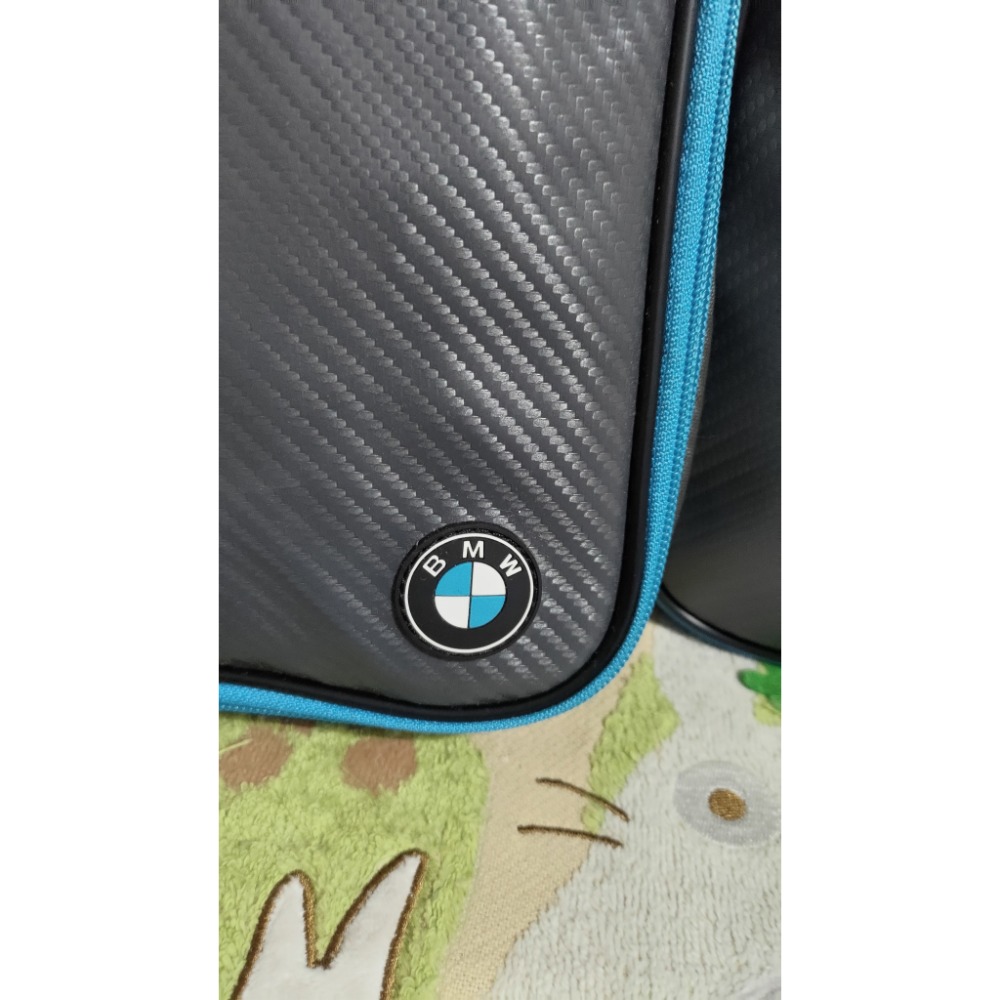 BMW 旅行收納袋  Rivacase 型號5120 肩側背包 13.3吋-細節圖3