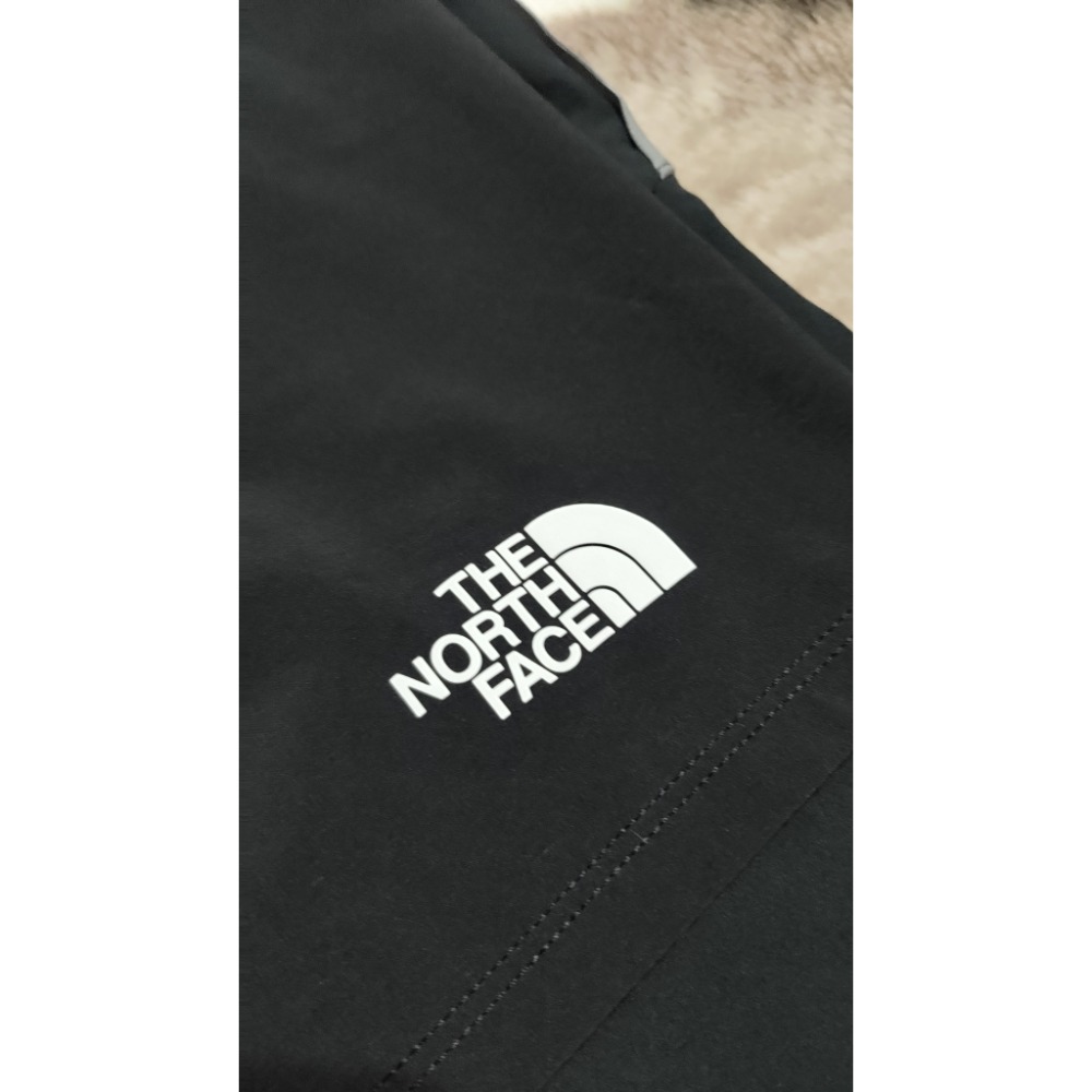 二手 FILA 男 運動長褲 刺繡logo M The north face 美版M 亞版L 防潑水短褲-細節圖2