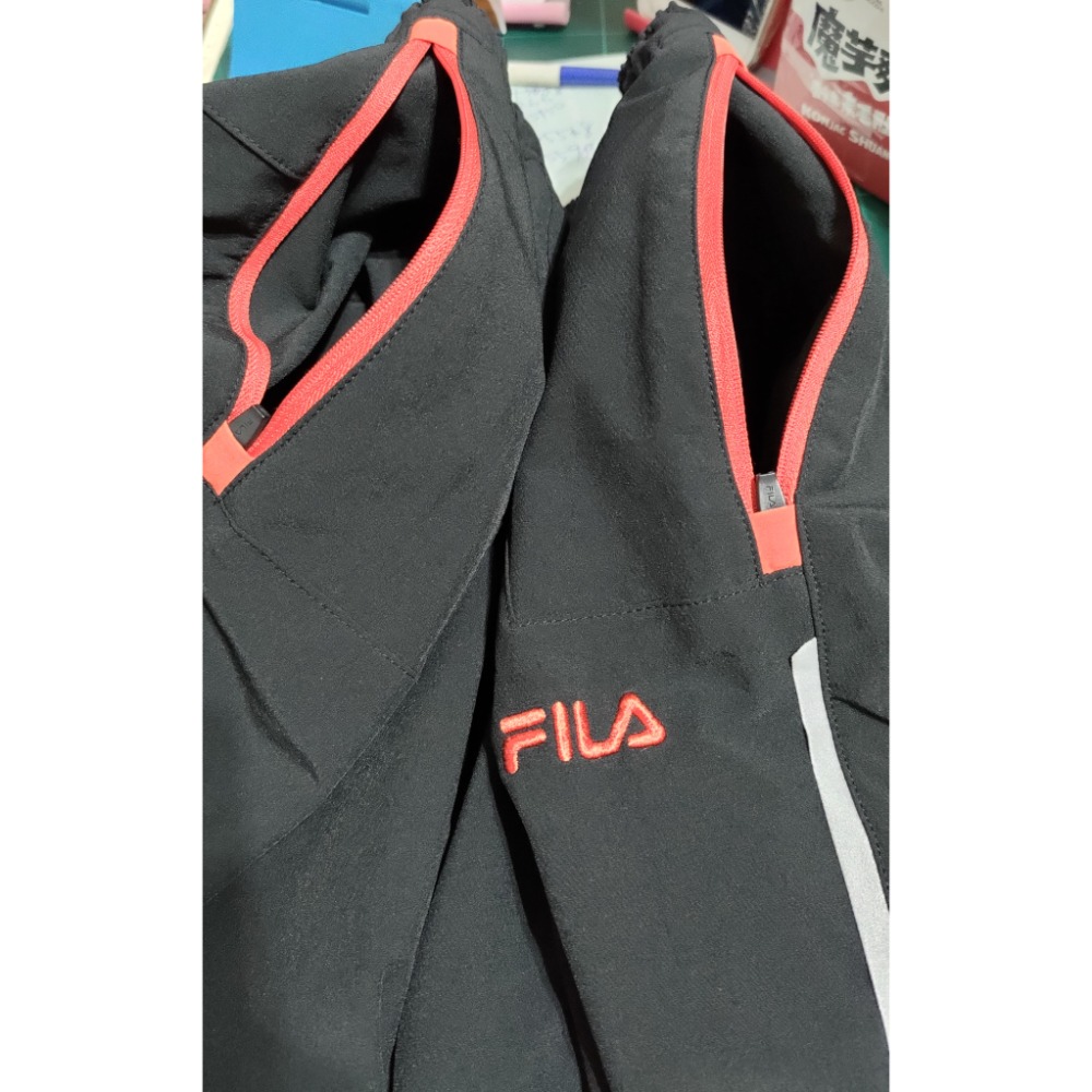 二手 FILA 男 運動長褲 刺繡logo M The north face 美版M 亞版L 防潑水短褲-細節圖8