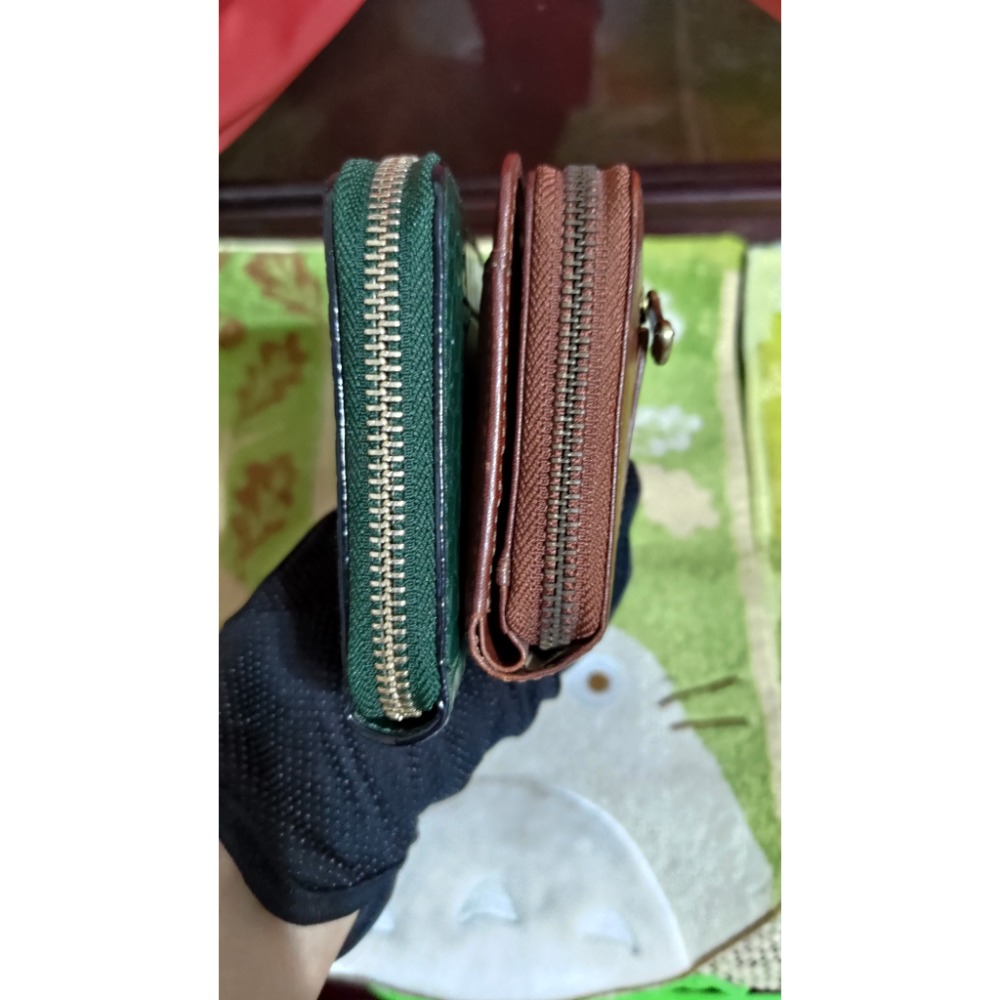 二手Victoria＇s Secret 維多利亞的秘密 墨綠色 長夾  FOCUS 真皮壓扣長夾義大利植鞣革-細節圖8