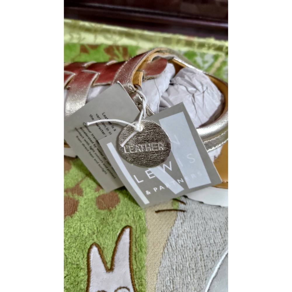 國外帶回 JOHN LEWIS&PARTNERS 金色 涼鞋 38號-細節圖8