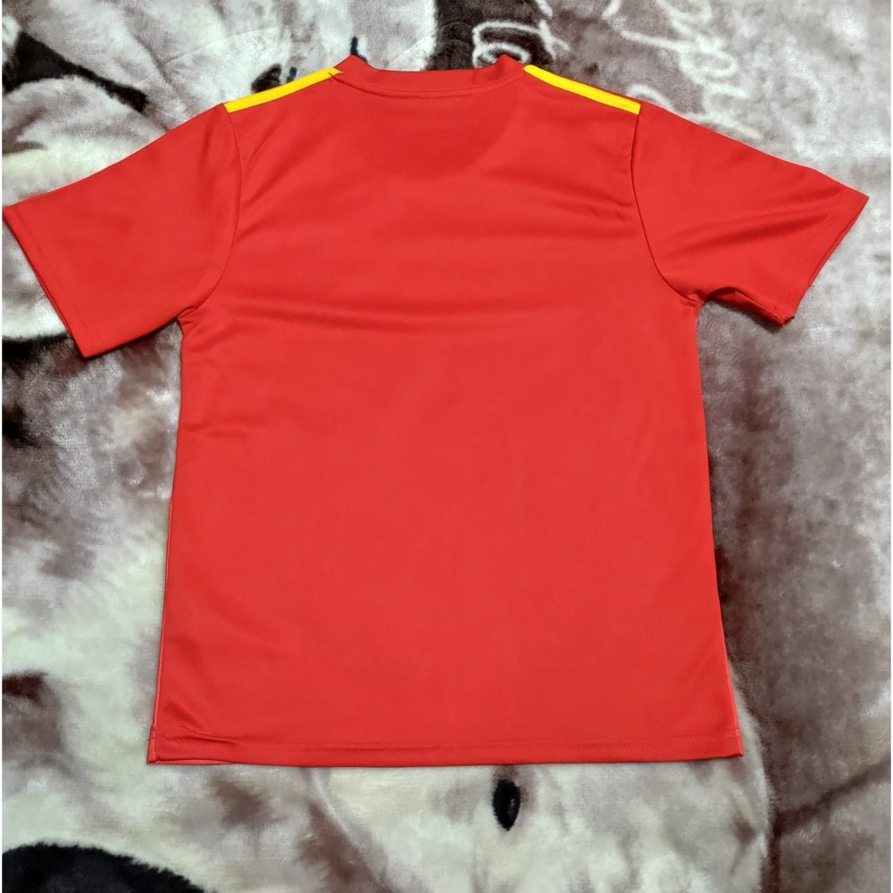 二手 Nike 短袖刺繡logo 上衣 愛迪達刺繡上衣 男童 XL 足球-細節圖2