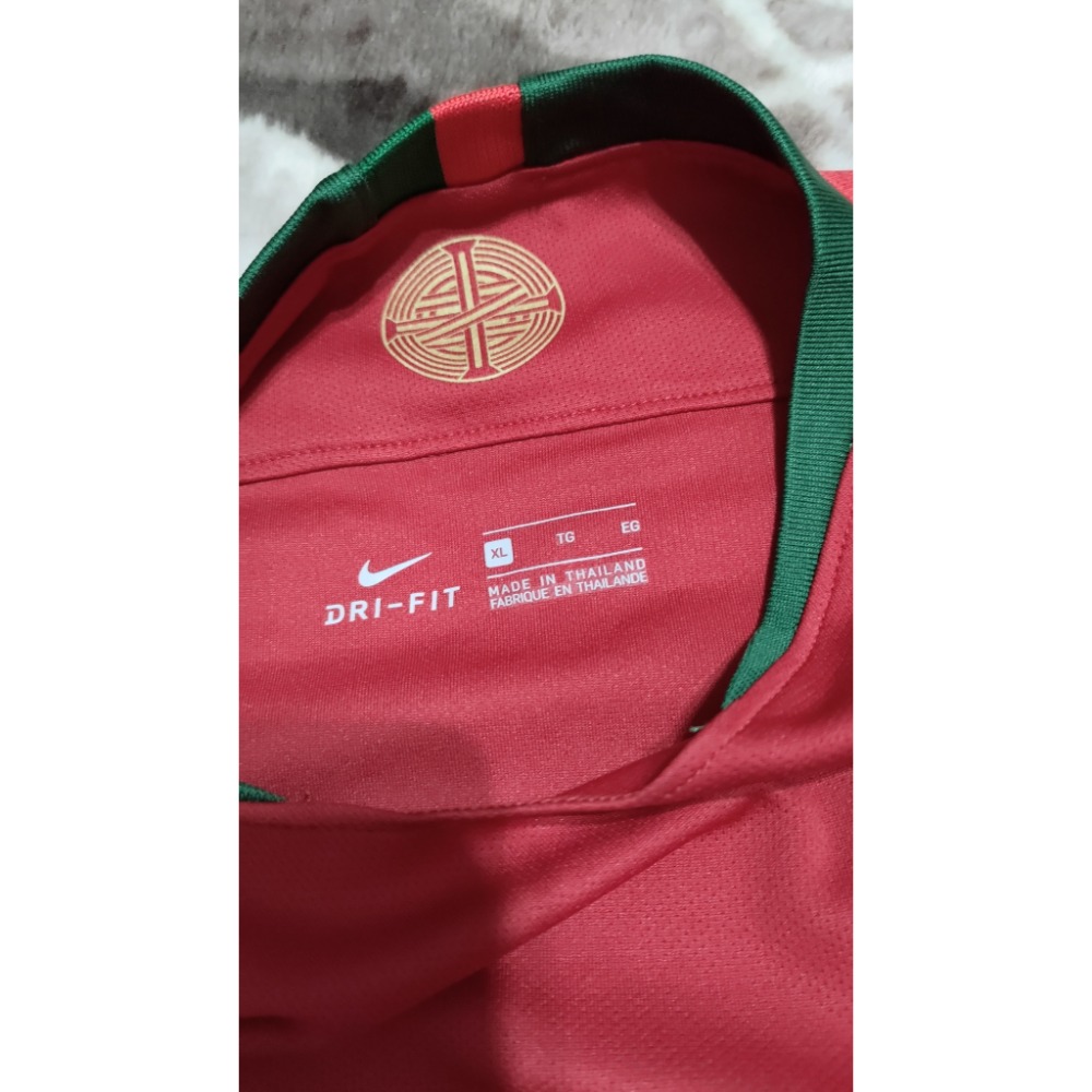 二手 Nike 短袖刺繡logo 上衣 愛迪達刺繡上衣 男童 XL 足球-細節圖8