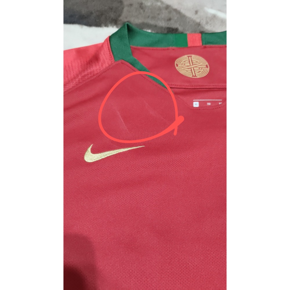 二手 Nike 短袖刺繡logo 上衣 愛迪達刺繡上衣 男童 XL 足球-細節圖9