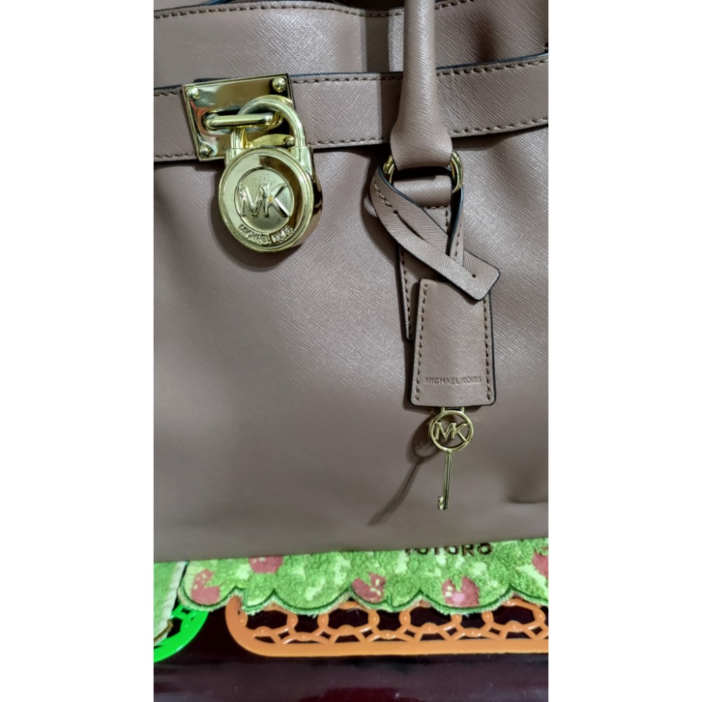 二手 Michael Kors 經典鎖頭包 手提 肩背鍊帶包  紫紅色-細節圖2